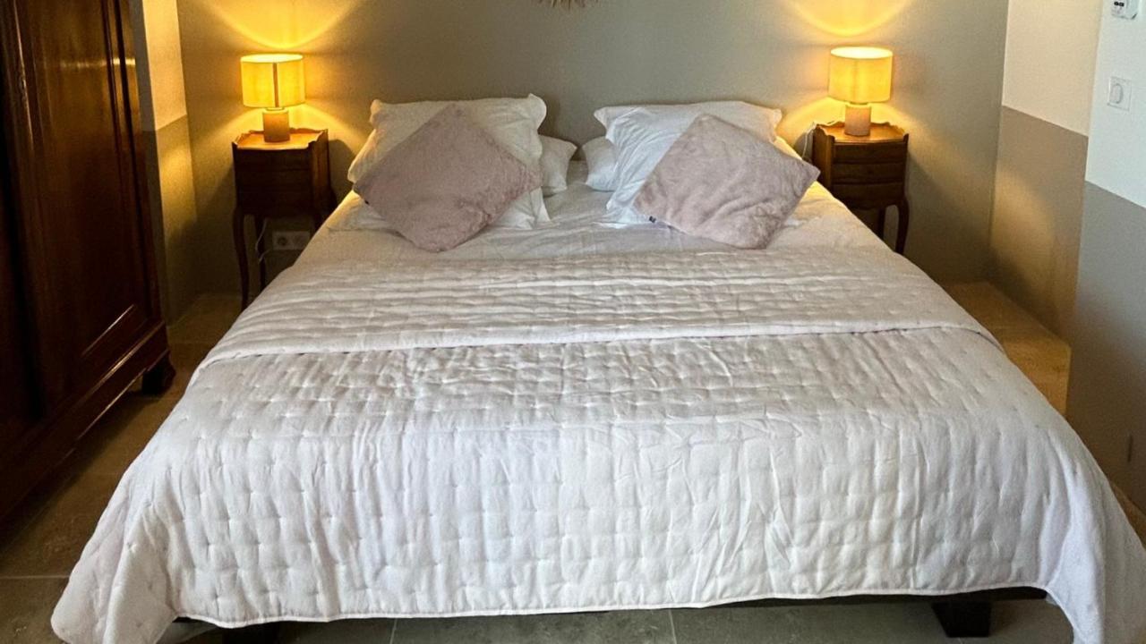 Bed and Breakfast Le Petit Eden Saint-Quentin-la-Poterie Esterno foto