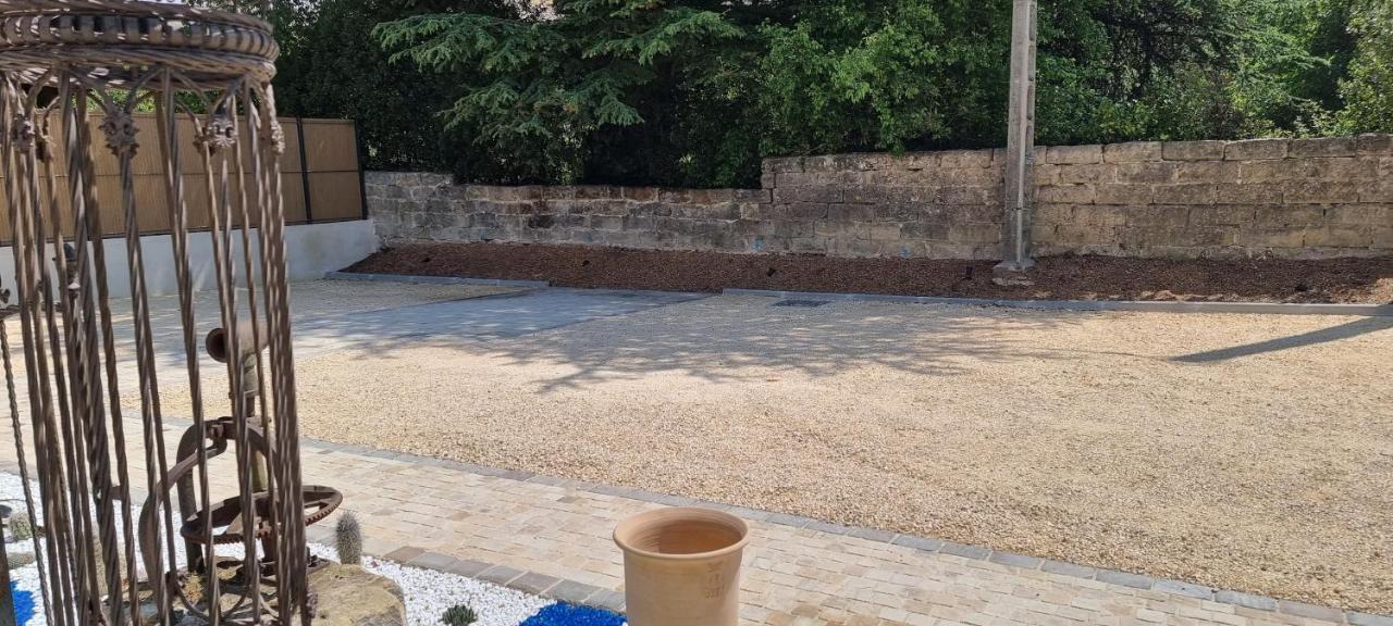 Bed and Breakfast Le Petit Eden Saint-Quentin-la-Poterie Esterno foto